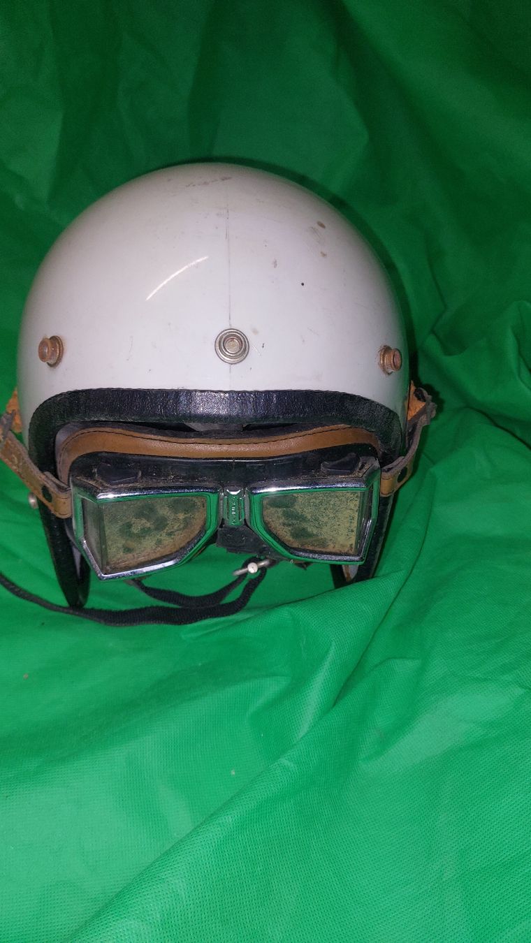 Caschi & visiere: Helm Oldtimer Vintage Rollerhelm Motorradhelm mit Brille  – Usato da Opfertshofen SH venduto da museumswert 1