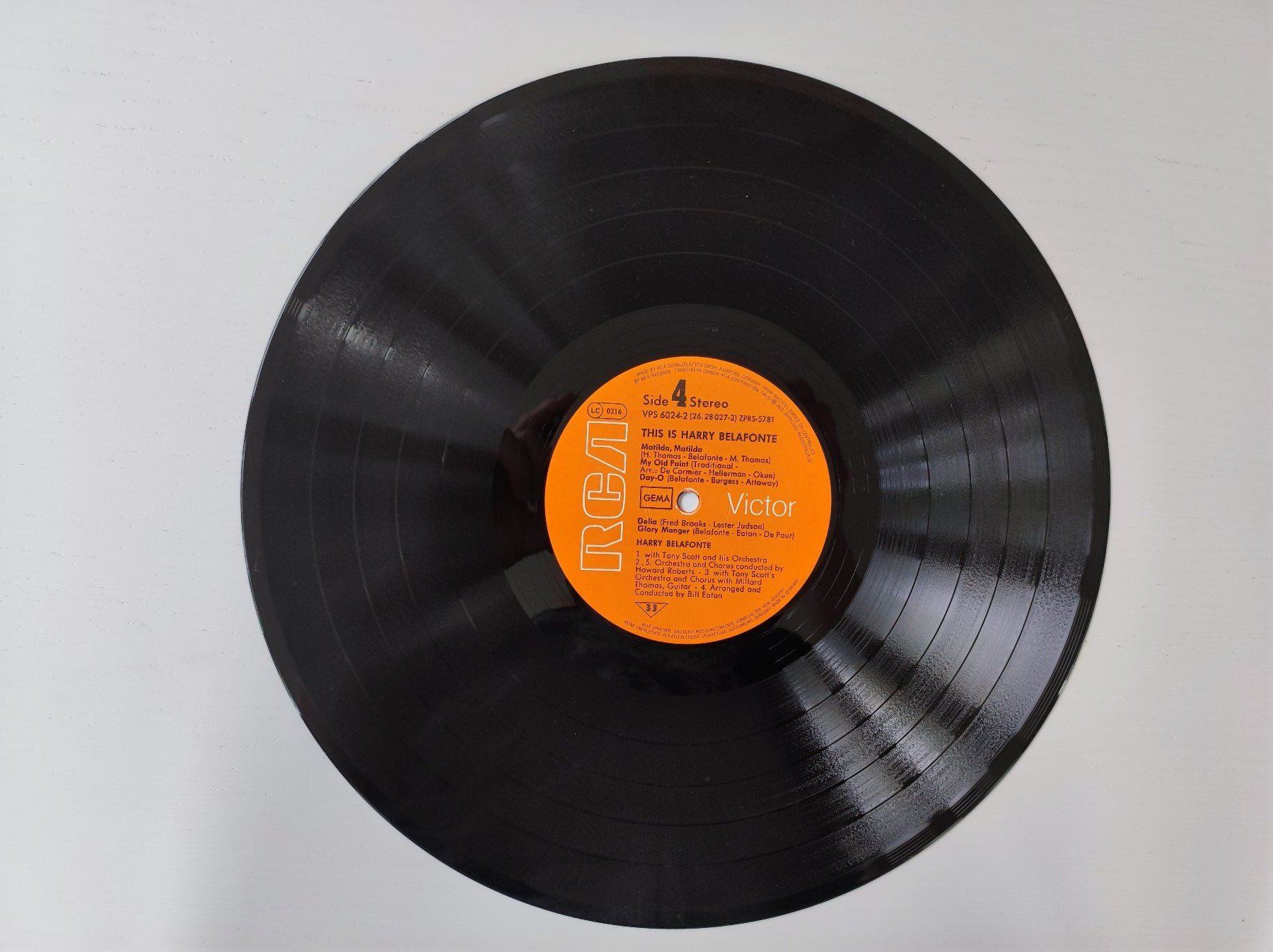 Dischi in vinile: Harry Belafonte - This Is Harry Belafonte – Usato da Baden venduto da wenkst 5
