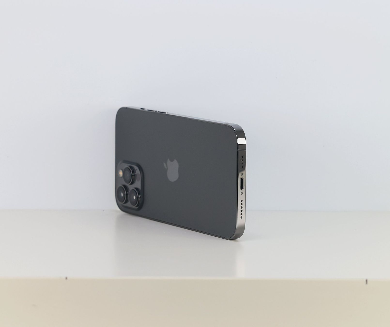 Apple Handys / Smartphones: Verkaufe IPhone 12 Pro Max, Graphite 256 Gb – Gebraucht aus Gisikon von  4