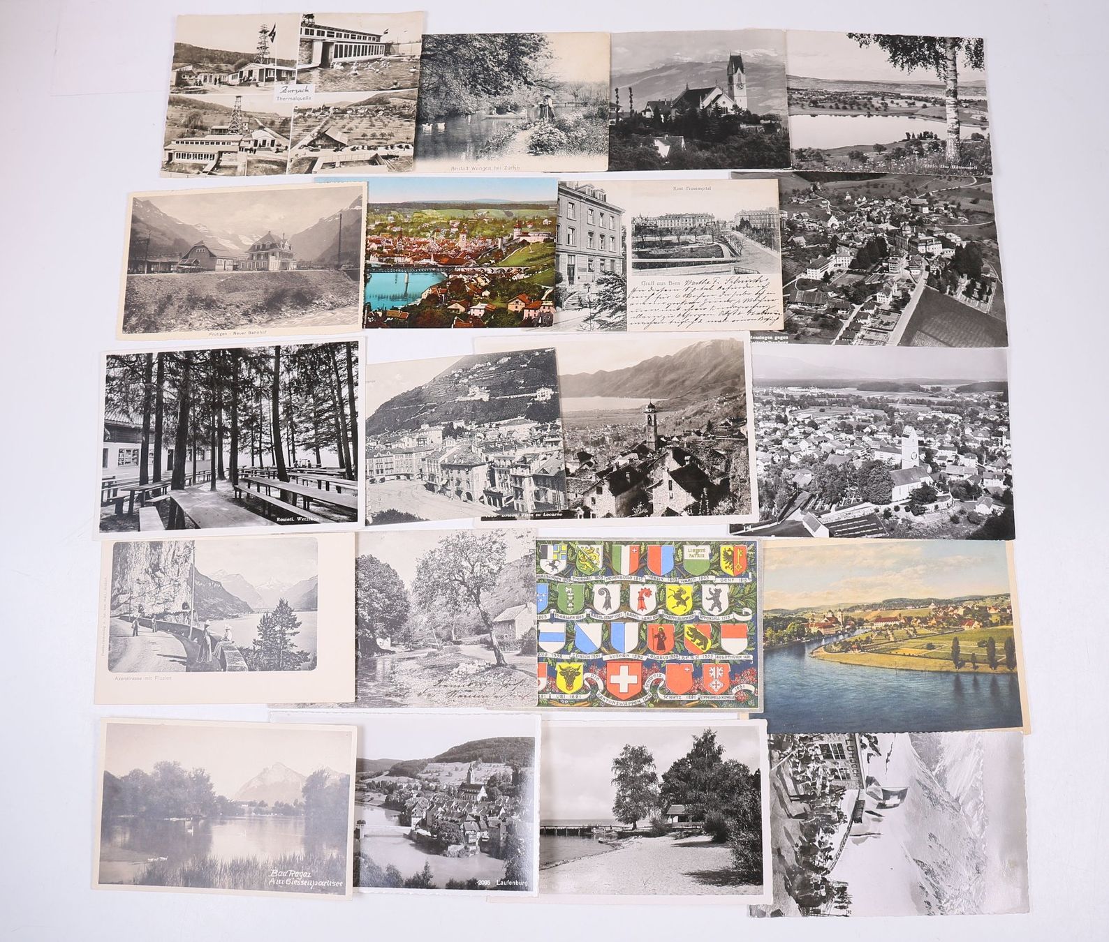 Cartoline postali: 20 alte Postkarten – Usato da Hettlingen venduto da Scholi99