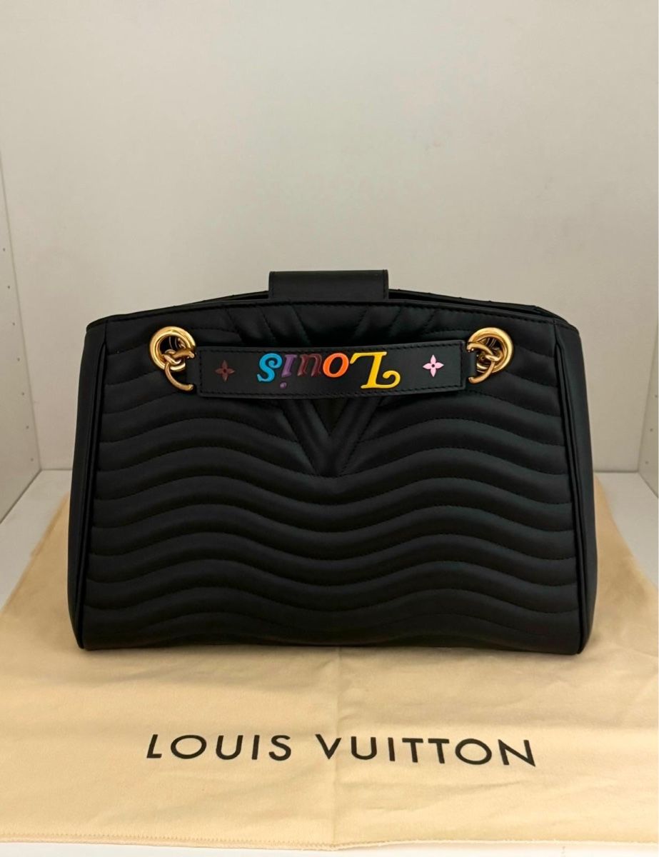 Louis Vuitton Borse da donna: Louis Vuitton New Wave Chain Tote Original – Nuovo (secondo la descrizione) da Bern venduto da Big_Go 1