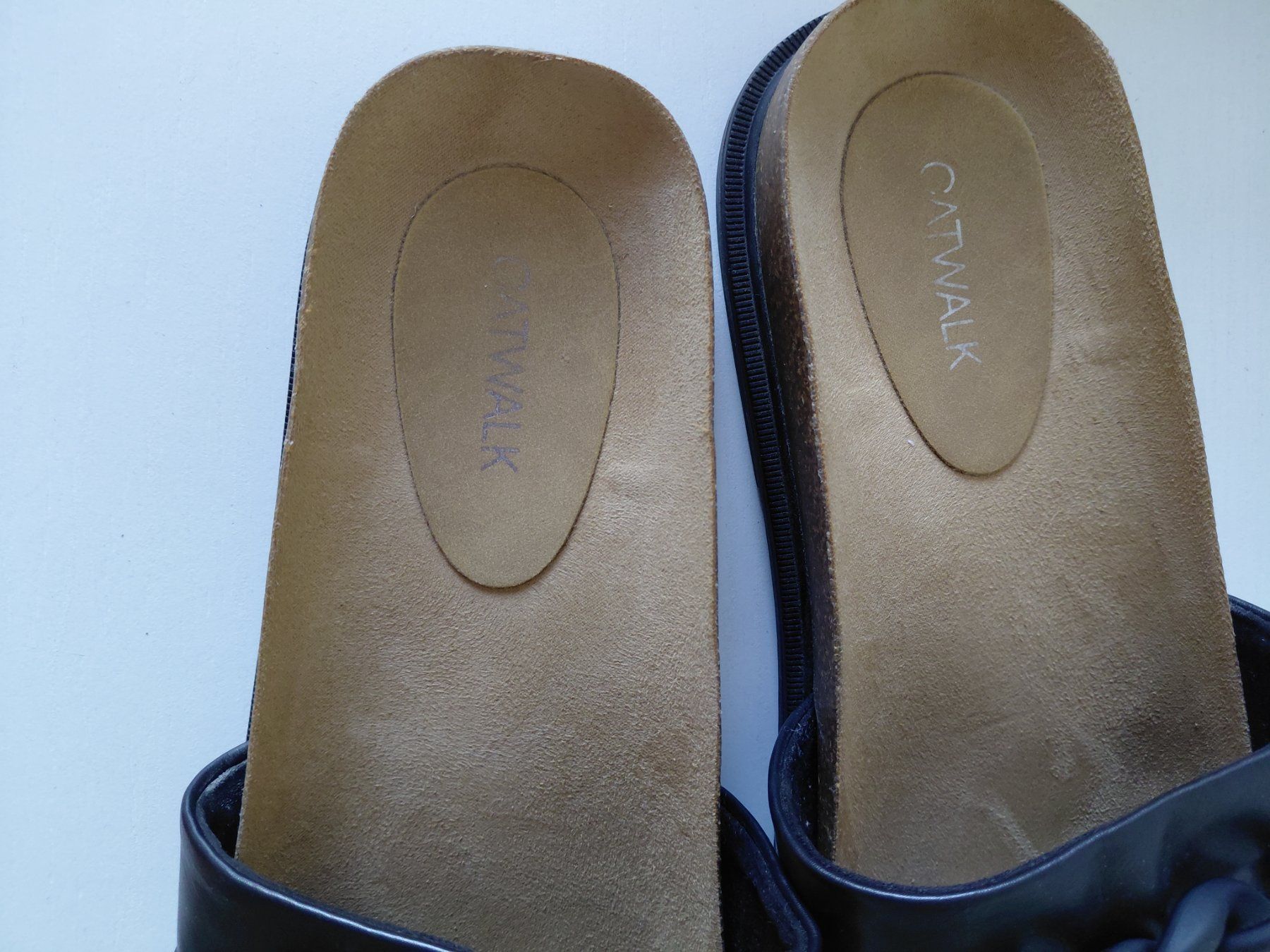 Scarpe da donna: Neuwertiger Damen slipper gr 39 – Nuovo (secondo la descrizione) da Aesch BL venduto da shiva0211 2