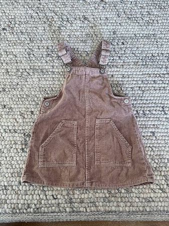 Latzrock und normaler Rock in Cord Zara gr. 92