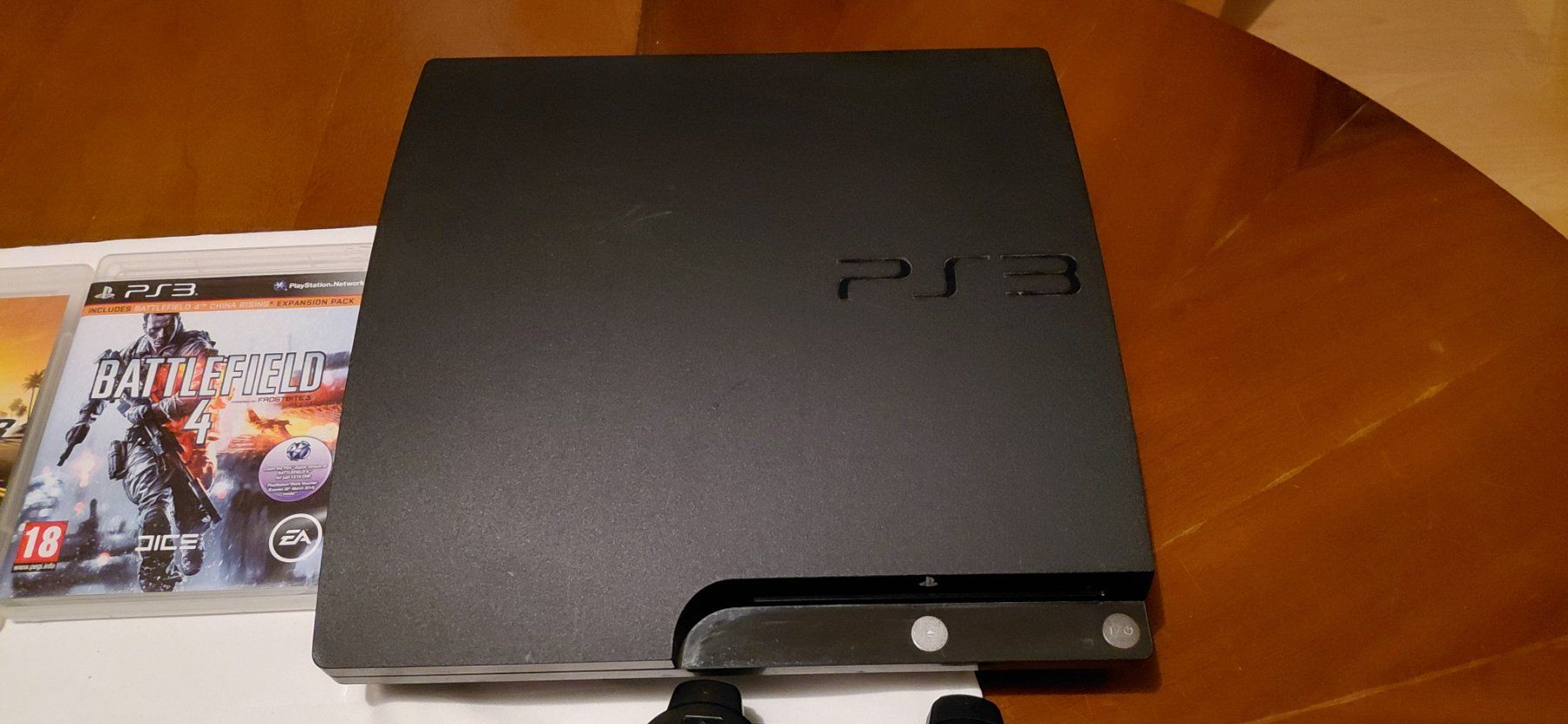 Sony Console: PS3 Slim 160 GB inkl Controller und Spiele / Herv Zust – Usato da Gretzenbach venduto da Uli1980 1