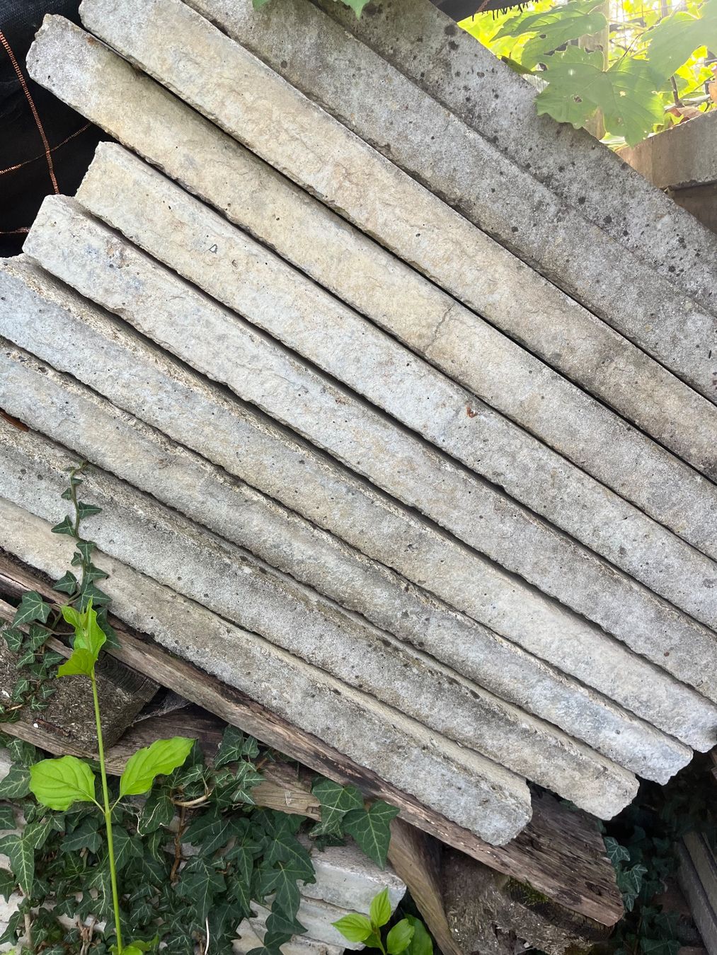 Rivestimenti per pavimenti: Betonplatten Gartenplatten – Usato da Hägglingen venduto da sch_n5lb