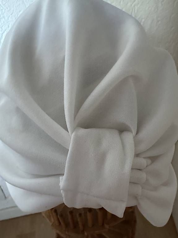 Chapeaux, bonnets & casquettes: Badekappe Bademütze weiss – D'occasion à Hütten par bri_kkp6