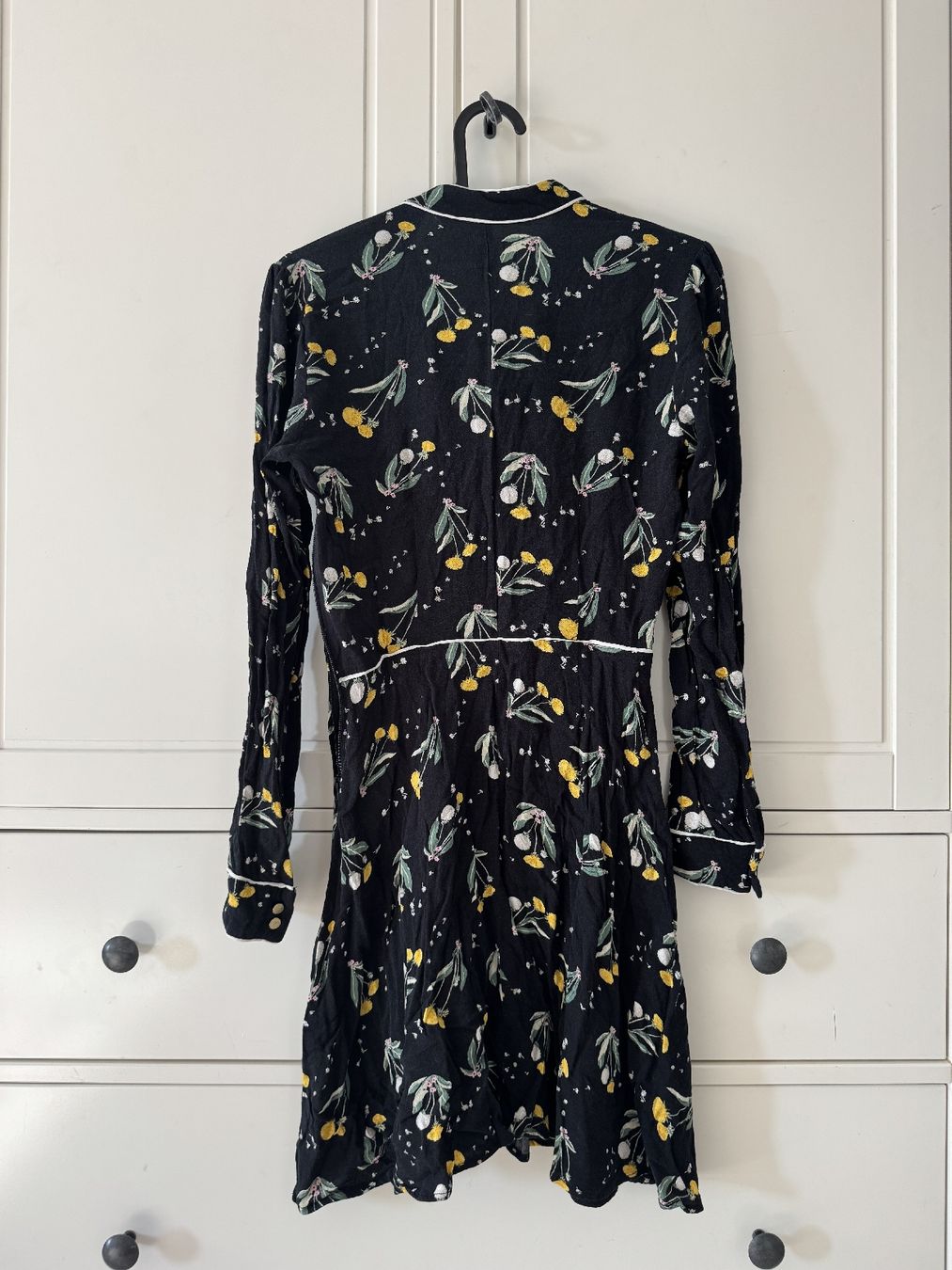 H&M Vestiti: H&M Dandelions Motive Dress, Spring – Usato da Bülach venduto da Bloom_Witch 2