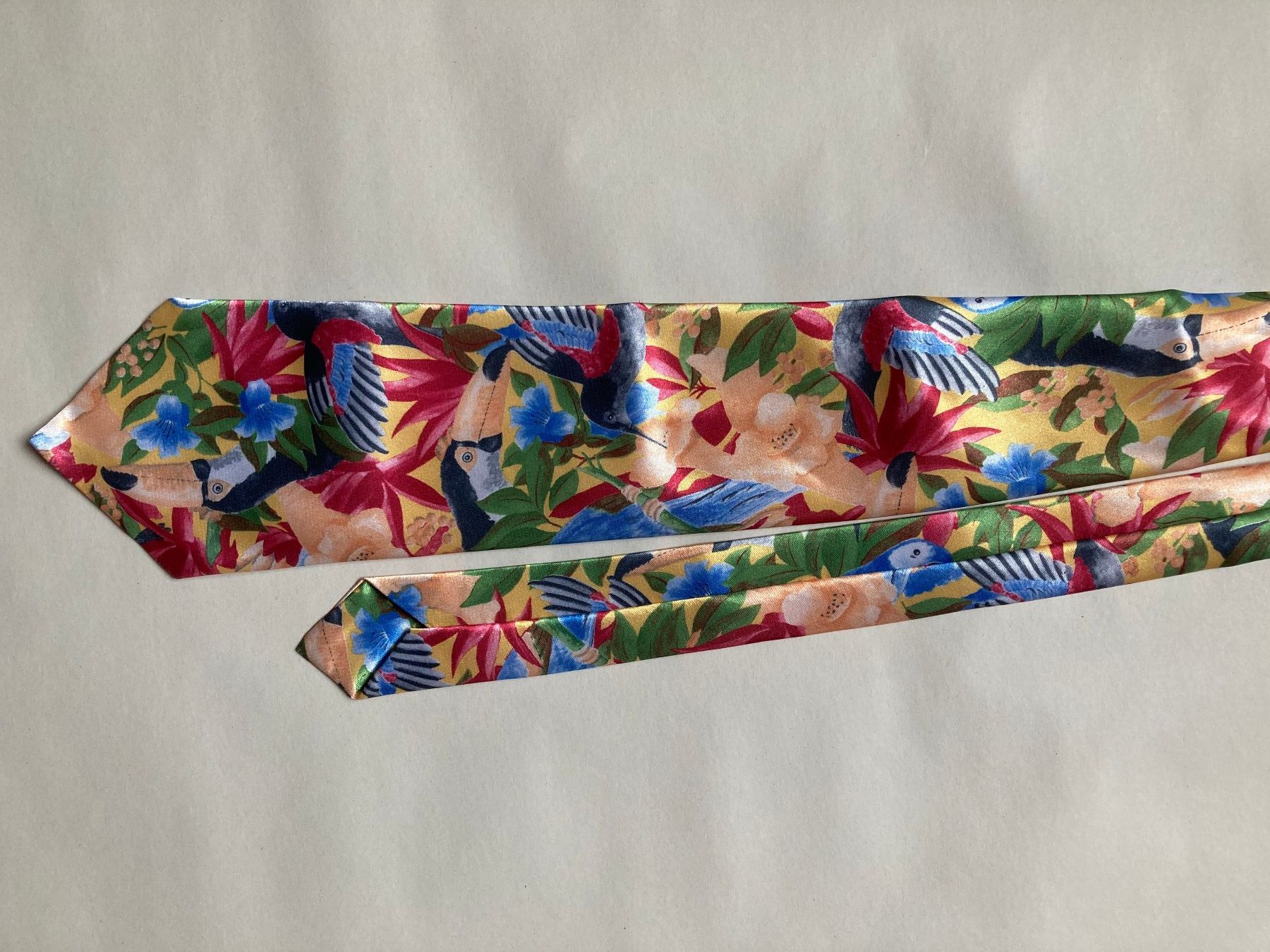 Cravatte: Krawatte Manhattan Club, 100% Polyester – Usato da Lütisburg venduto da wiesenpippau