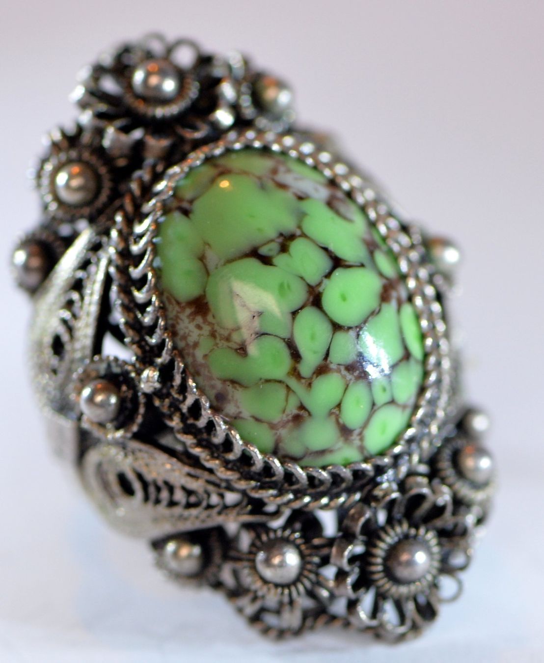 Bagues: Ancienne bague – D'occasion à Neuchâtel par Neuchatel