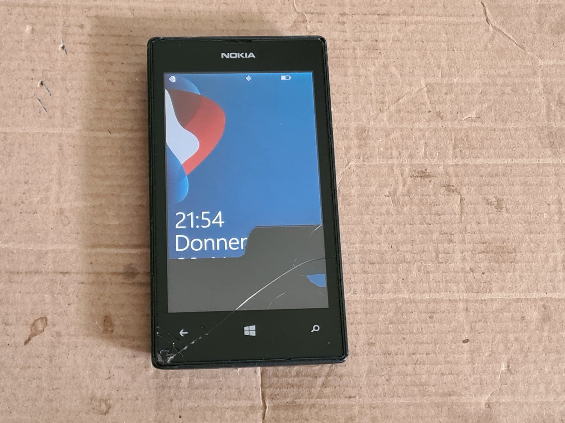 Nokia Handys / Smartphones: Windows Smartphone Sim-Locked: Nokia Lumia 520 Touch defekt – Defekt aus Winterthur von Opusco 2