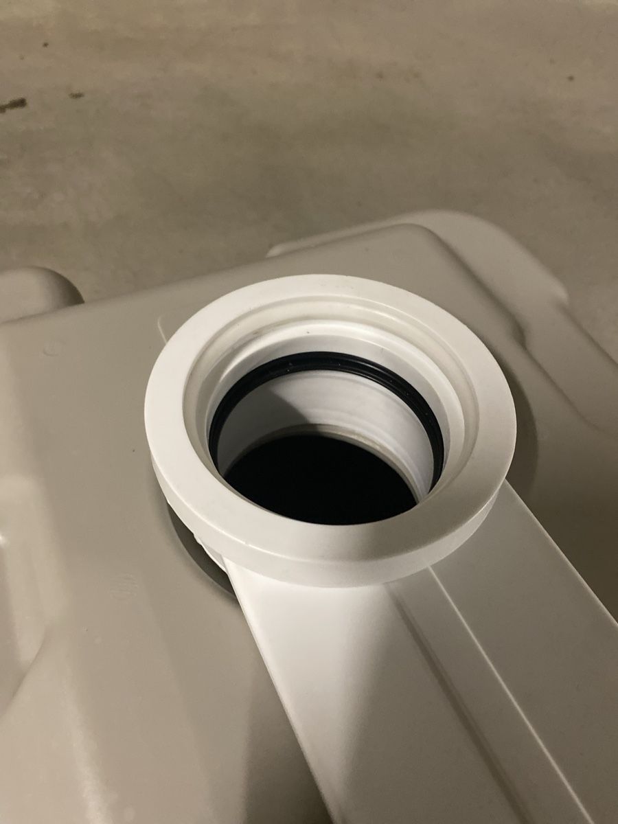 WC: Camping-Toilette mit Spühlung – Usato da Dübendorf venduto da mibue68 3