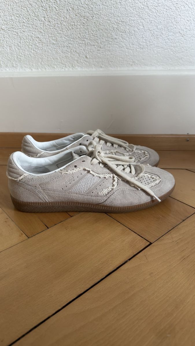 Alohas Damenschuhe: Alohas Sneakers – Neu (gemäss Beschreibung) aus Zürich von ale_9z6n 1