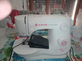 Machine à coudre 