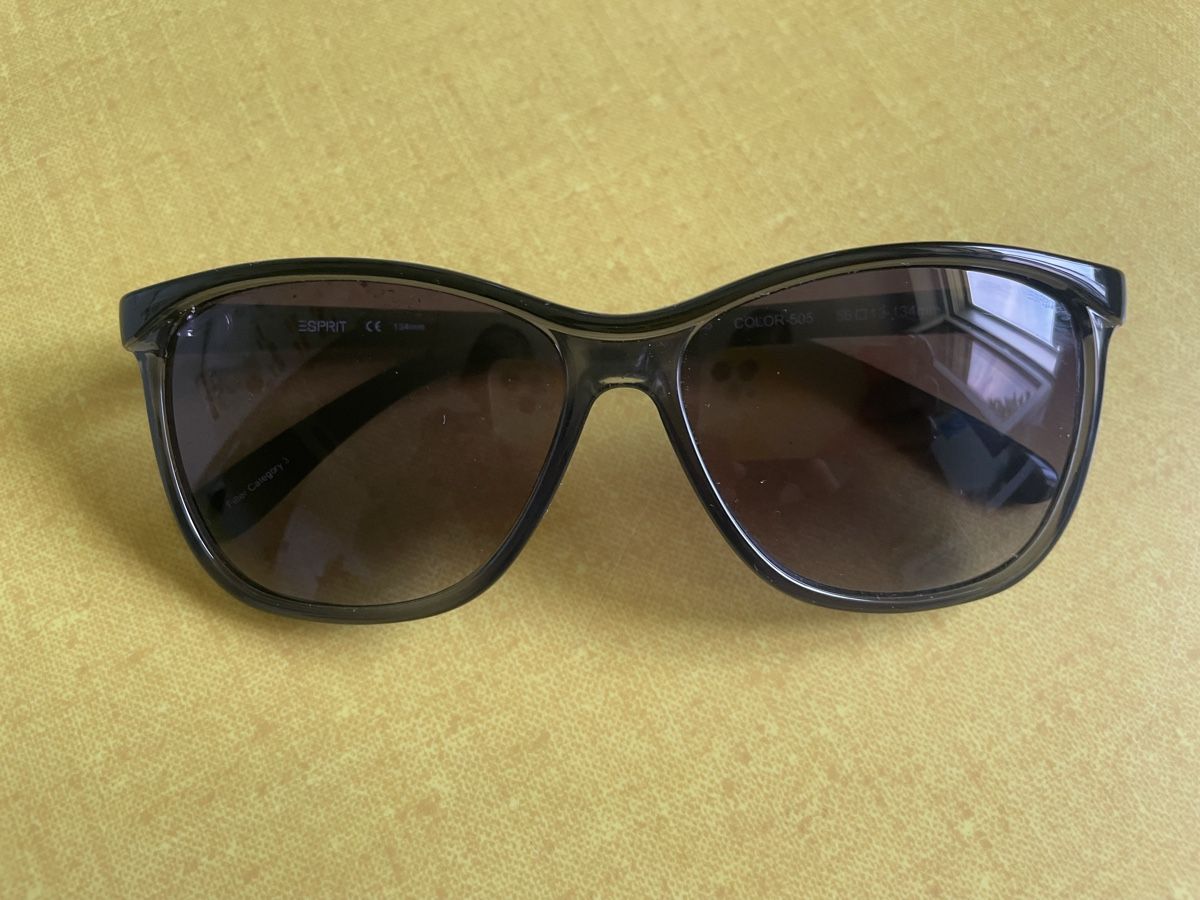Esprit Occhiali & Lenti: Neuwertige Esprit Sonnenbrille – Nuovo (secondo la descrizione) da Zürich venduto da nadiin03