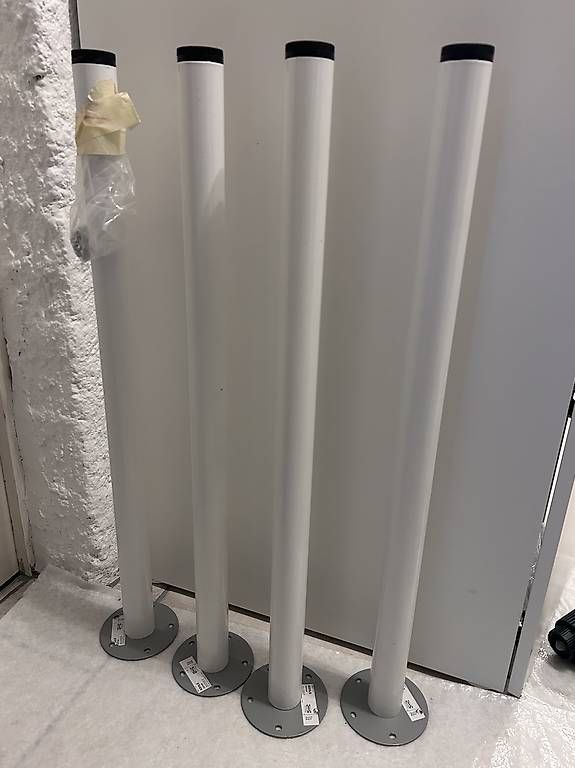 Altri mobili: Gambe tavolo ikea modello Adils – Usato da Cadro venduto da pat_w6lh