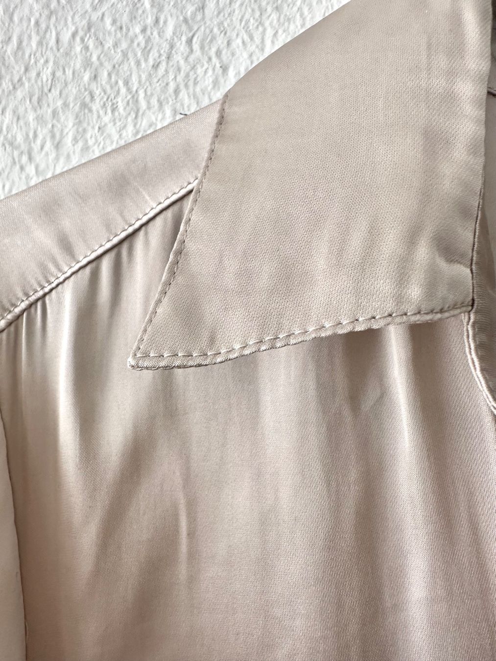 H&M Camicette: Schön fallende Bluse in Seidenoptik von H&M – Usato da Bern venduto da Fraeuleinhonig 3