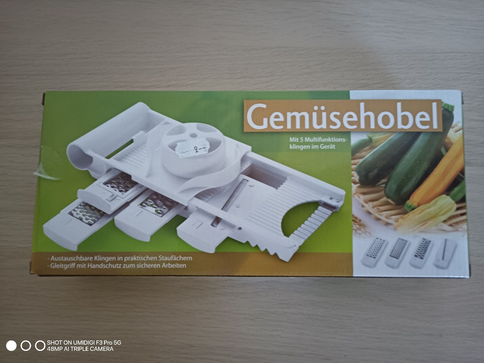 Elettrodomestici da cucina: Gemüsehobel mit 5 Multifunktionsklingen neu – Nuovo e nell'imballaggio originale da Aarwangen venduto da to-hirschi