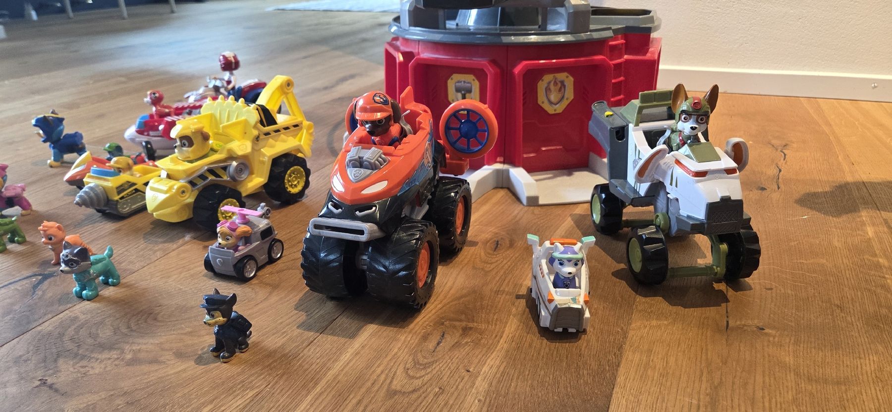 Jouets: Paw Patrol Spielsachen – D'occasion à Oberkirch LU par momo2004 2
