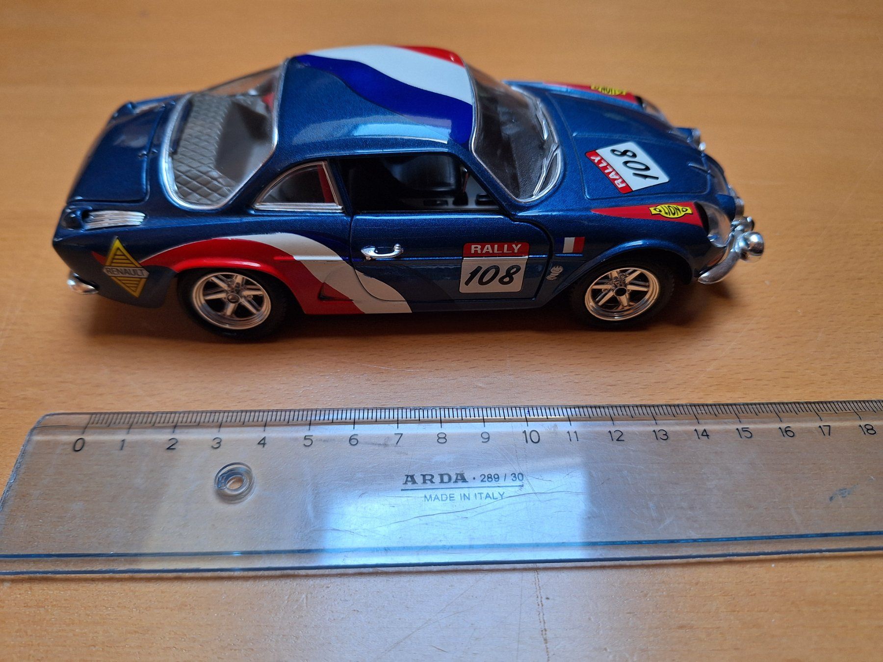 Renault Modellini d'auto: Modellauto Renault Alpine A110 Massstab 1/24 – Usato da Genolier venduto da Antoine30