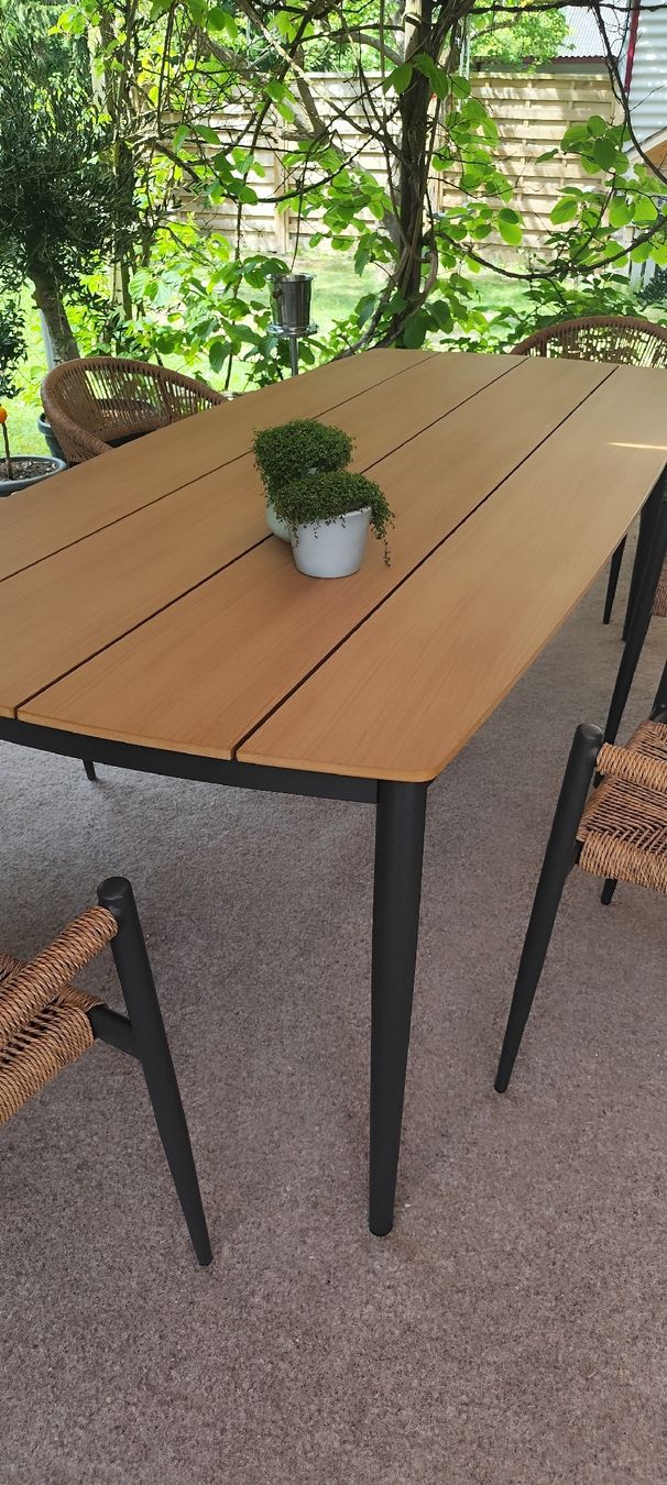 Tables: Gartentisch – Neuf avec emballage d'origine à Ermatingen par RadiLP 1
