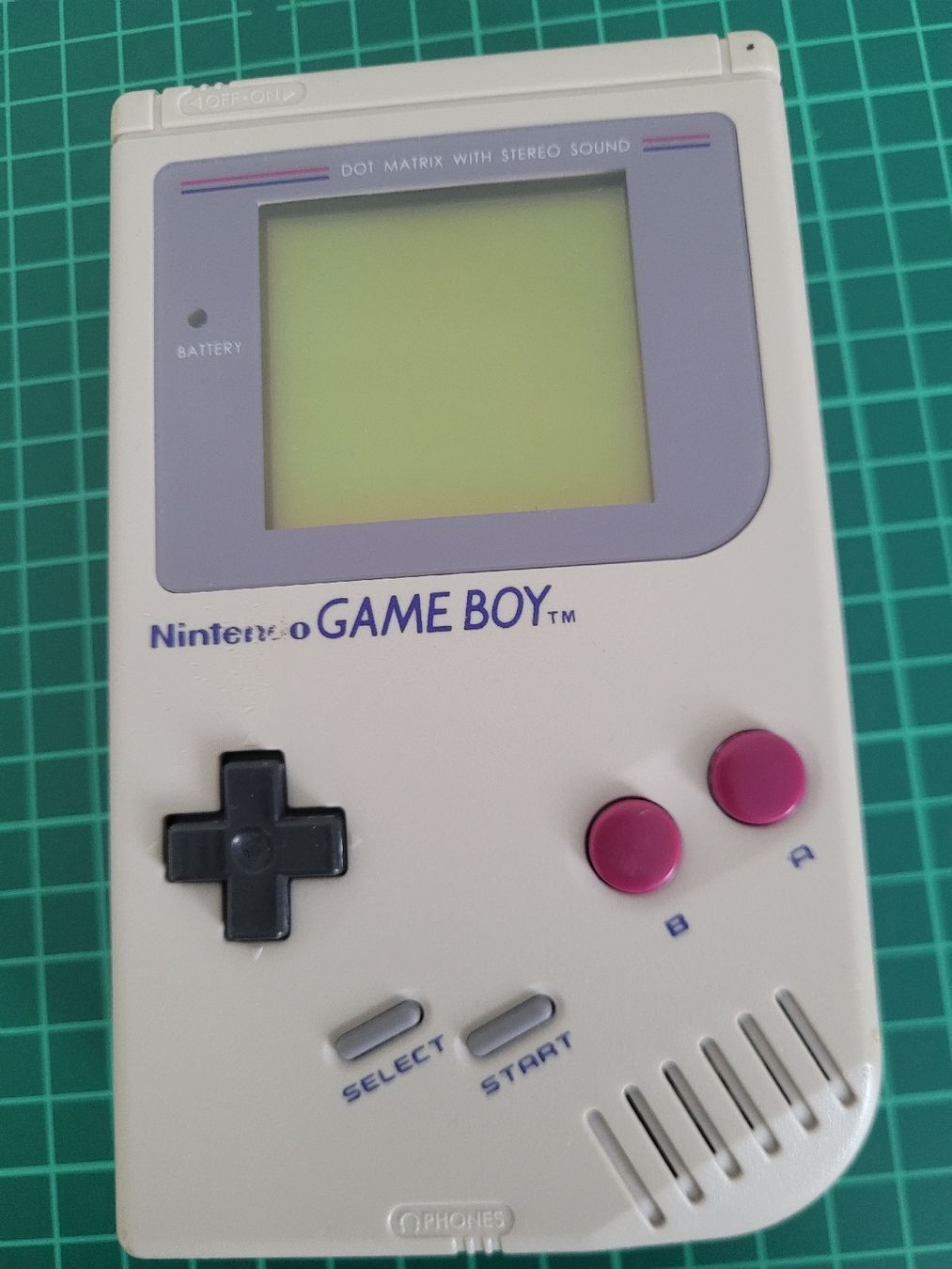 Nintendo Konsolen: Nintendo Game Boy DMG-01 Handheld Console + Madden 95 – Gebraucht aus Meyrin von Retro-GZ 2