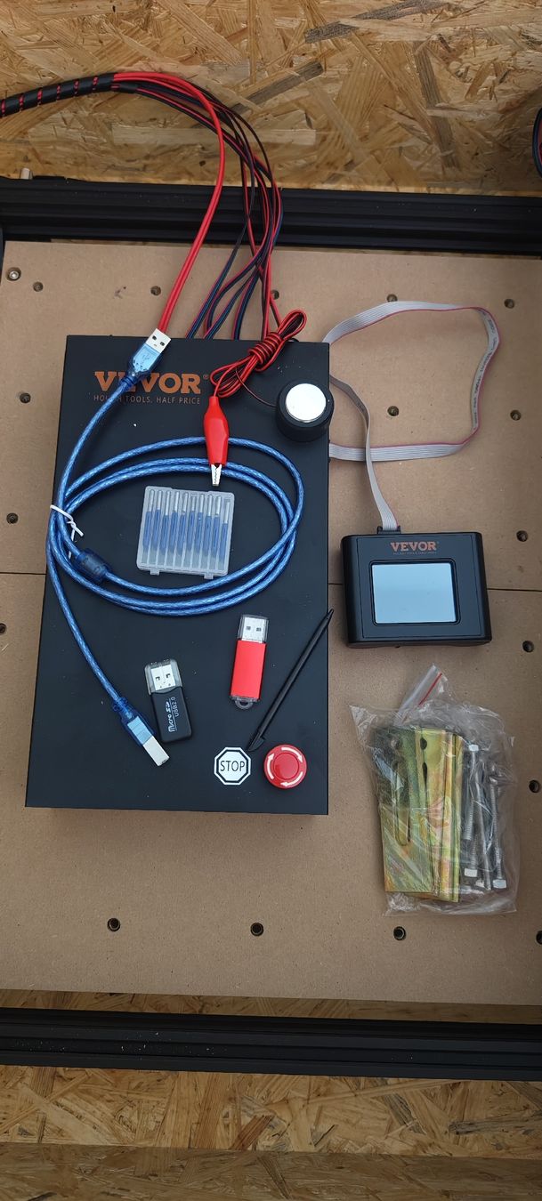 Tous les outils: CNC mit Holzbox Neuwertig – Neuf (Voir description) à Zürich par A.Zickler 2