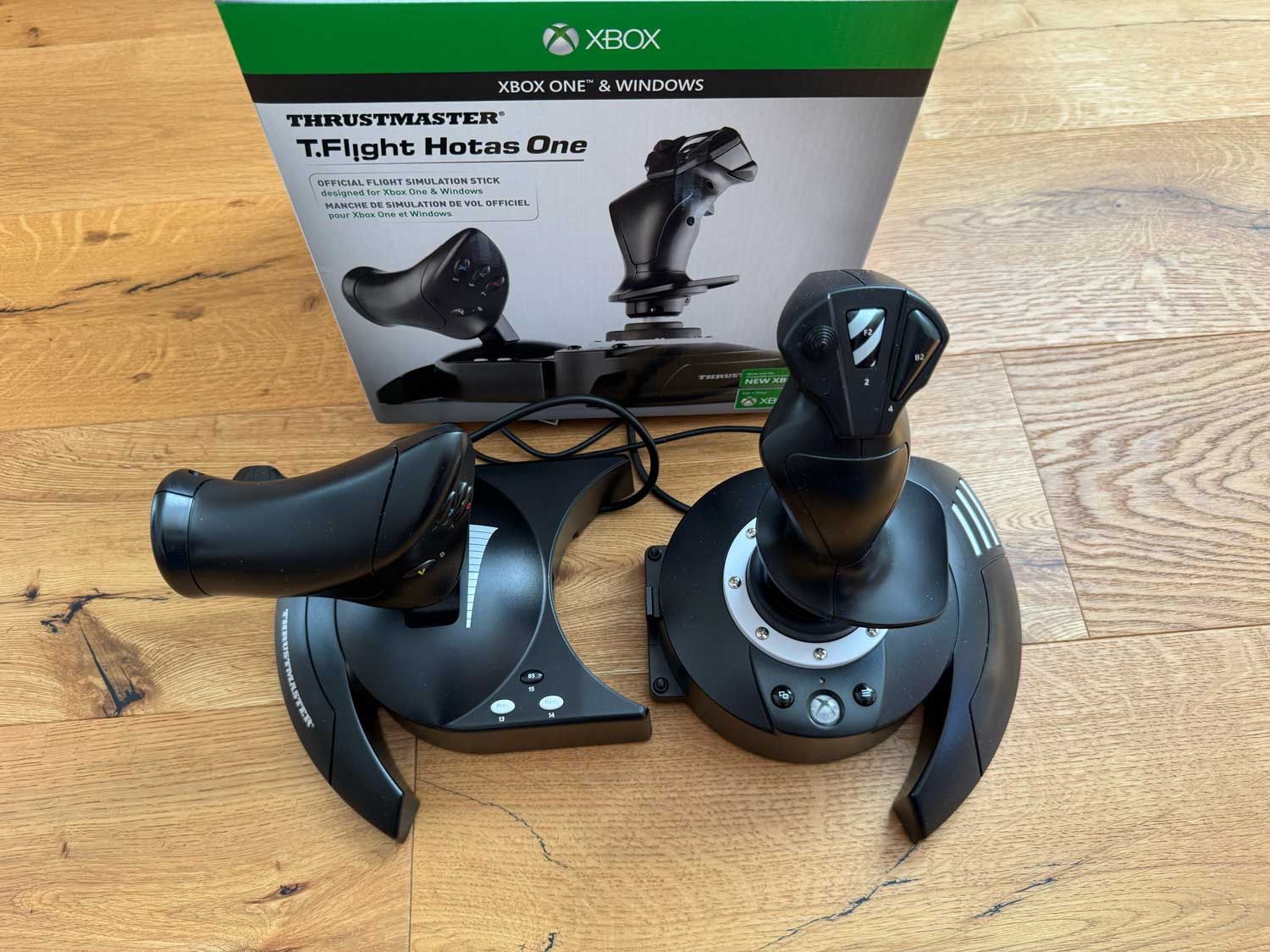 Thrustmaster Controller: XBox TFlight Hotas One Thrustmaster – Usato da Jona venduto da Srup