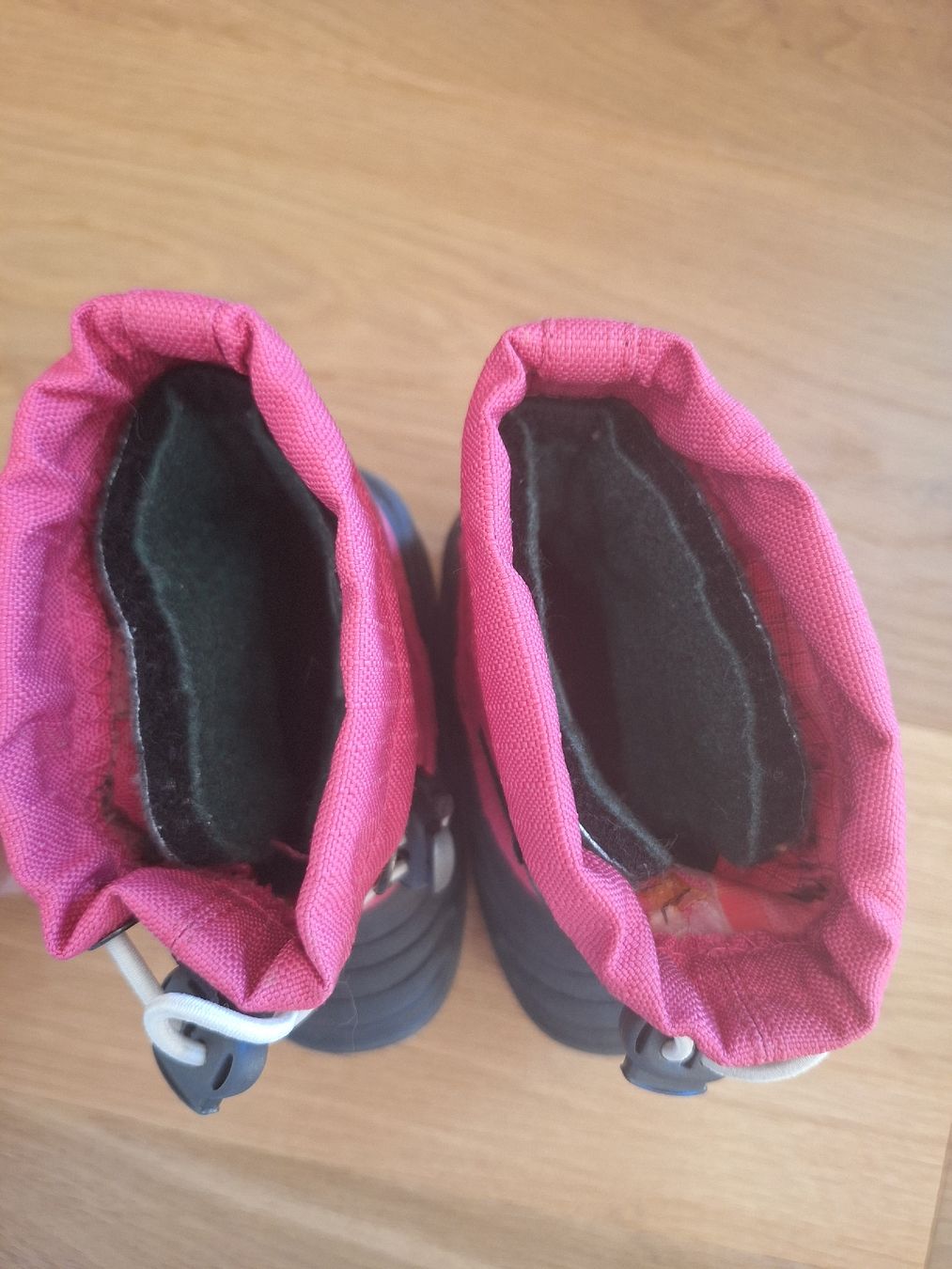 Sorel Scarpe per ragazze: Winterstiefel Sorel rosa schwarz – Usato da Wangen an der Aare venduto da jan_2zxv 2
