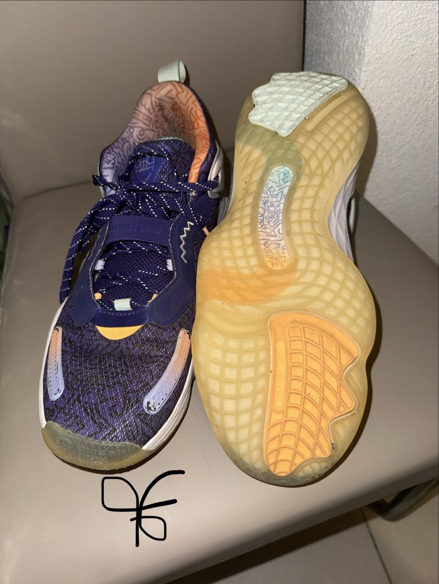 Herrenschuhe: Basketballschuhe don issue 5 – Gebraucht aus Aarburg von mat_fb6n 1