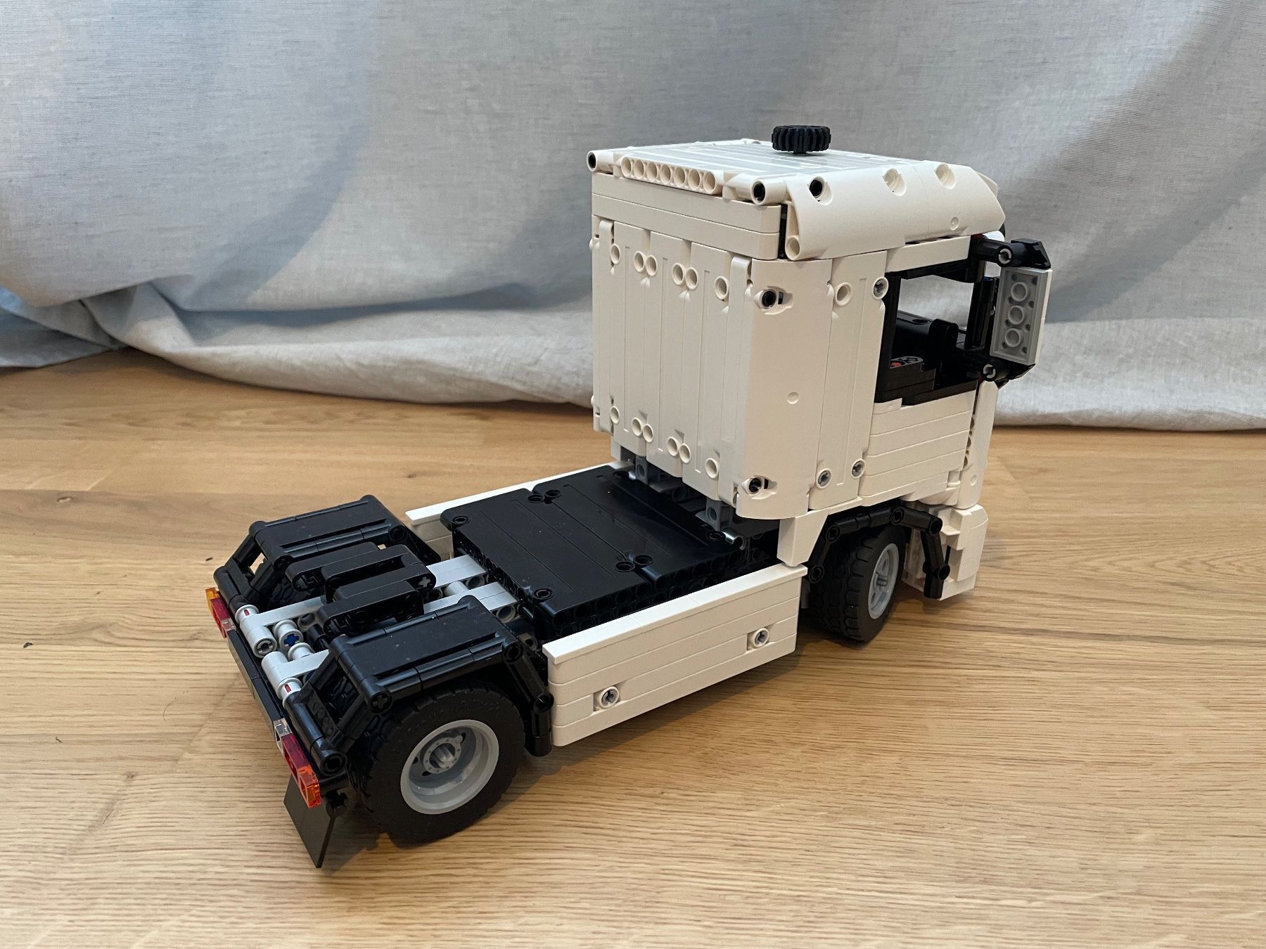 Lego Kit di costruzioni: Lego Technic - Ford Lastwagen – Nuovo (secondo la descrizione) da Salmsach venduto da ram82 2