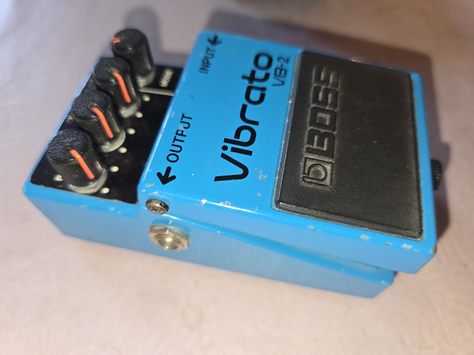 Instruments de musique: BOSS VB-2 VIBRATO ... JAPAN – D'occasion à Zürich par Antiquedealer 2