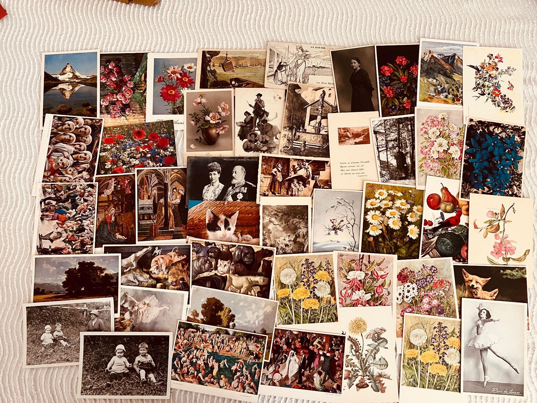 Cartes postales: ca 280 Ansichtskarten Kitsch und Chrüsimüsi – D'occasion à Hinwil par Sidi4