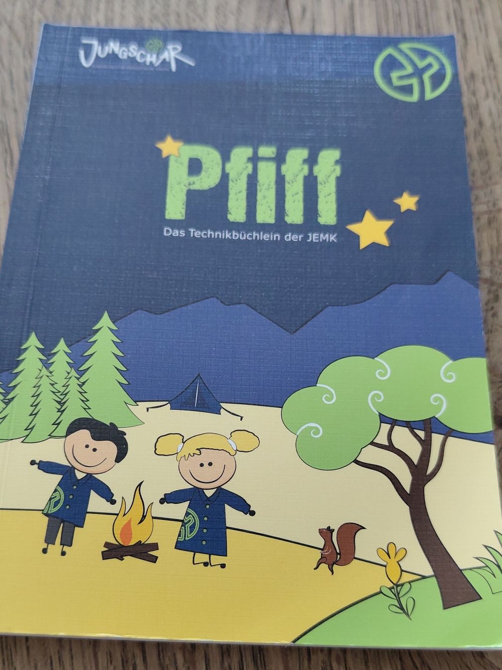 Libri: Jungschar Pfiff - Das Technikbüchlein der JEMK – Usato da Schwarzenburg venduto da Budi58
