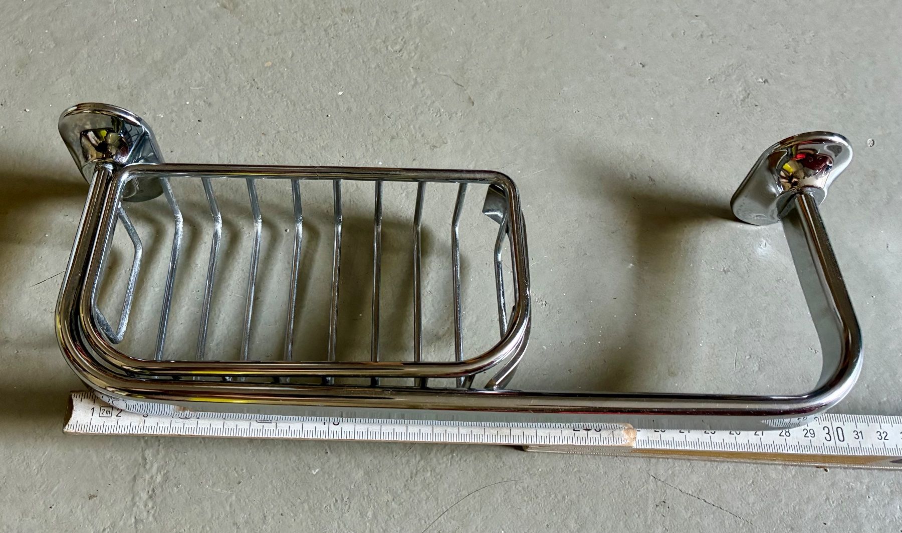 Supporti a parete: Handgriff mit Seifenschale – Usato da Balsthal venduto da Schafi