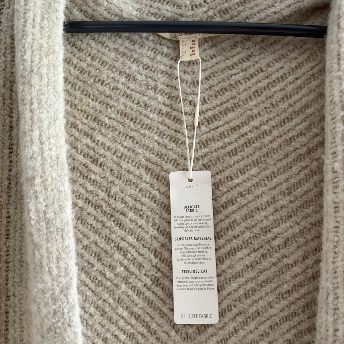Esprit Giacche: OVERSIZED KNIT CARDIGAN FROM ESPRIT – Nuovo e nell'imballaggio originale da Zofingen venduto da JumpInVintage 3