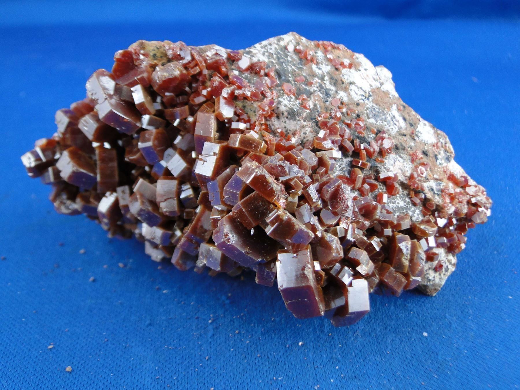 Minerali & Pietre curative: Vanadinit – Usato da Schinznach Bad venduto da Demerald 3