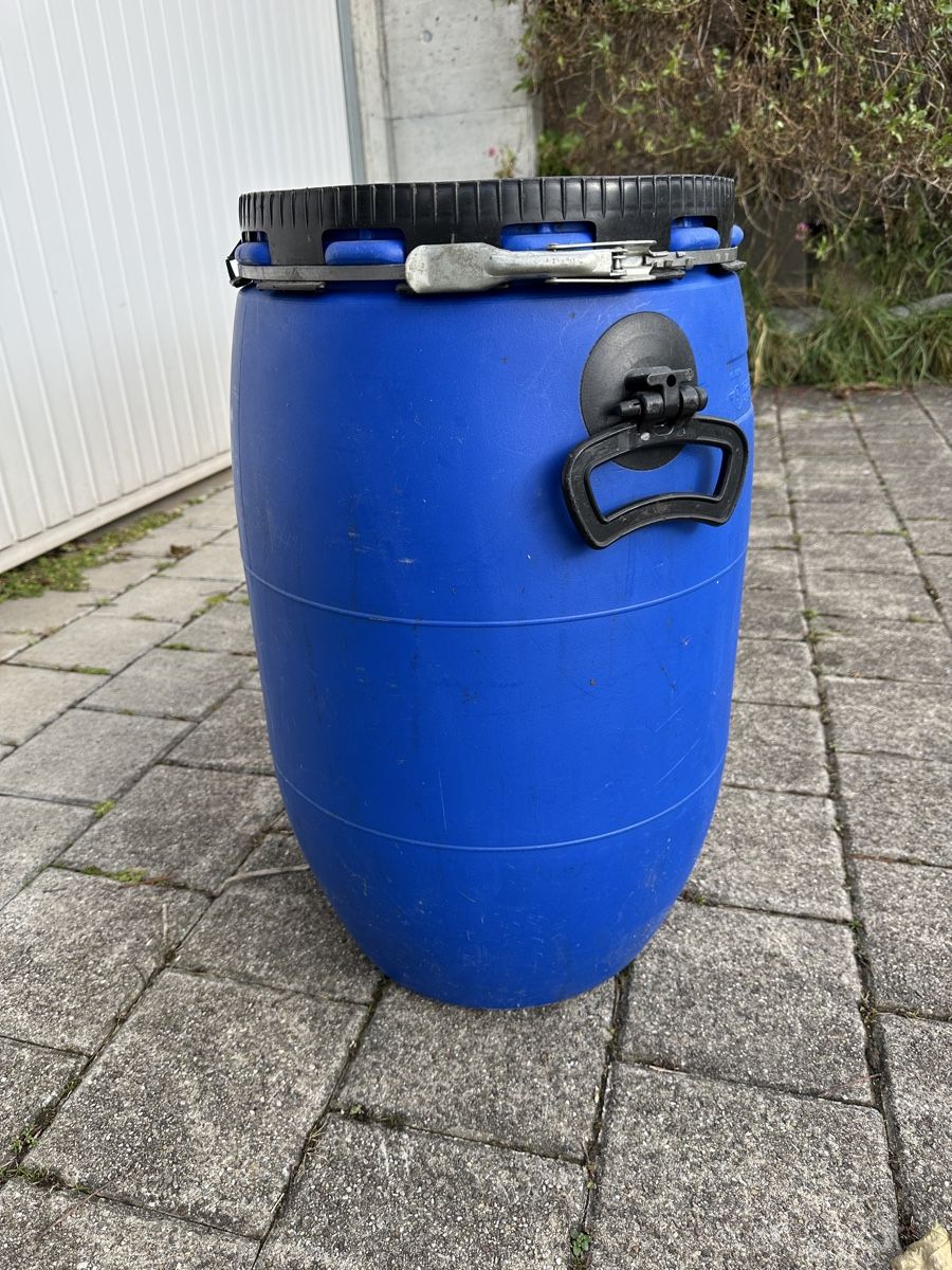 Accessori: Fass 60 L mit Deckel und Spannring – Usato da Tagelswangen venduto da Jmp41