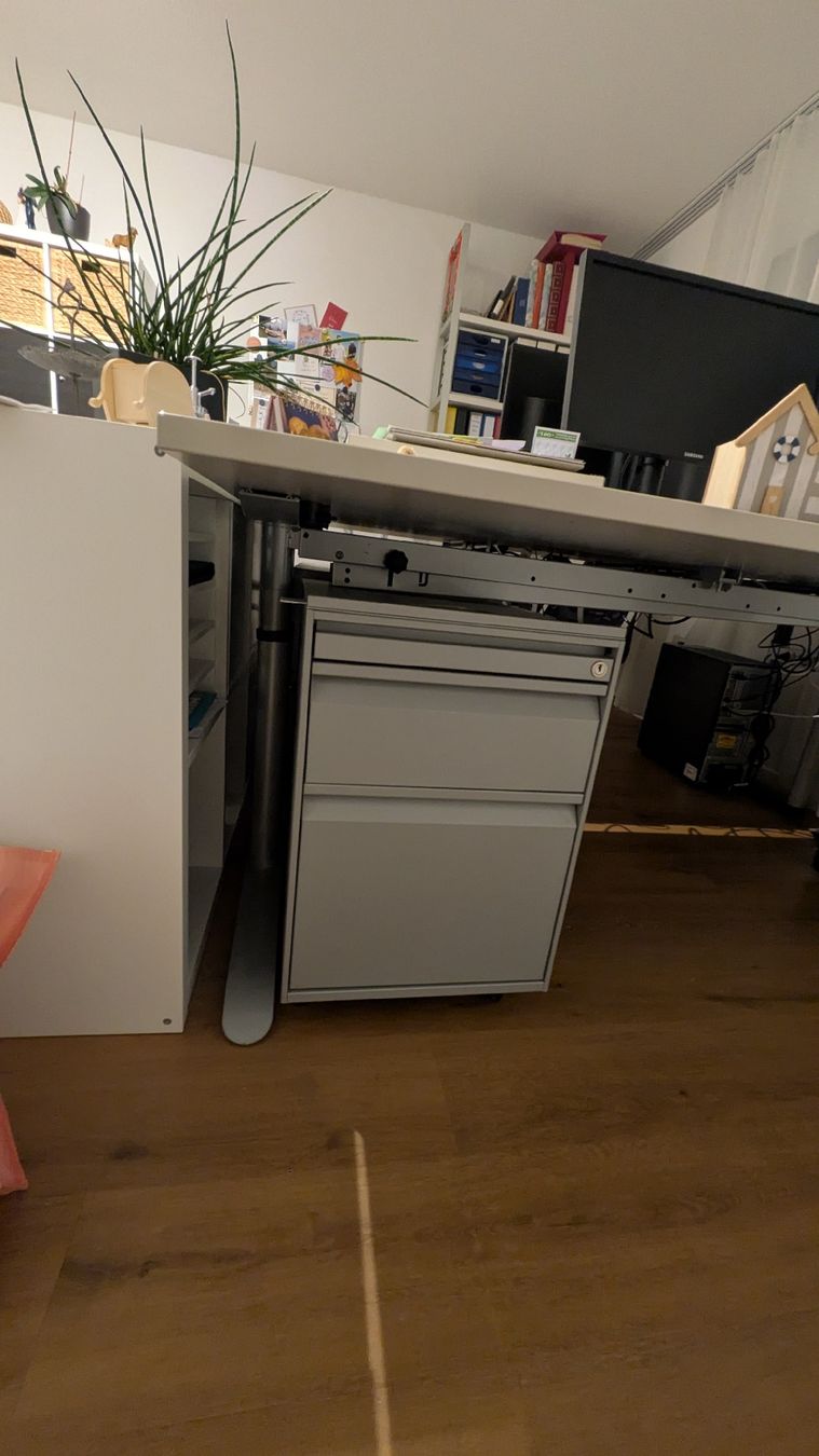 Schreibtische: Bürotisch inkl. Korpus – Gebraucht aus Büetigen von sunshine87-w 1
