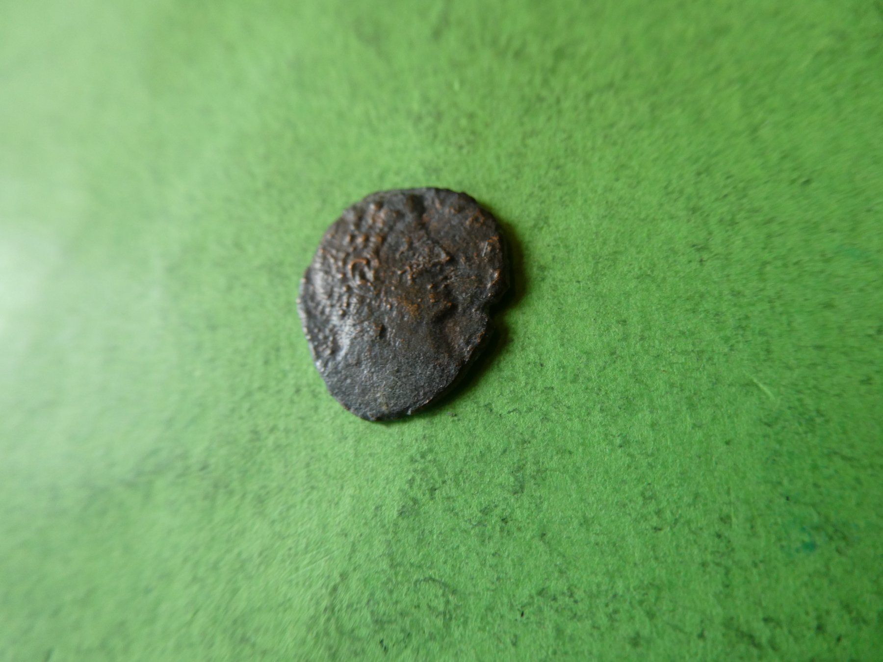 Tutti le monete: uralte   Bronzemünze  15 mm  1.15  g – Usato da Hinterforst venduto da Rohusri 1