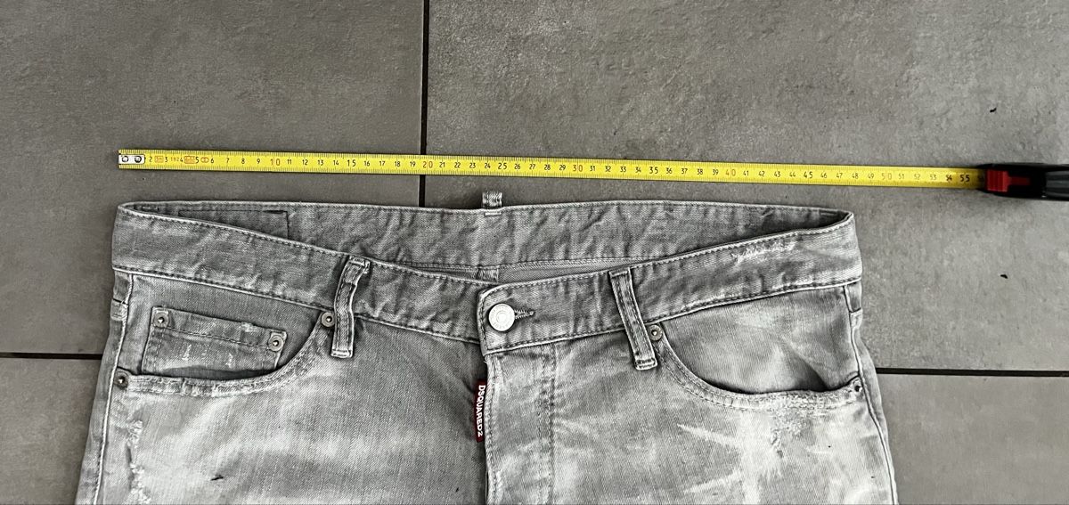 Dsquared2 Jeans: Dsquared2 jeans uomo 52 – D'occasion à Mendrisio par fly_9wzx 3