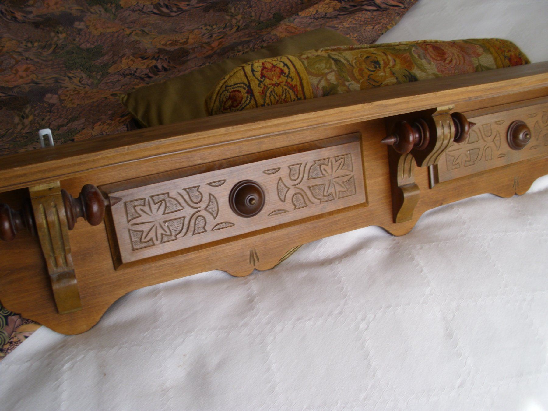 Articoli in legno: Etagere Nussbaum, Jugendstil – Usato da Oberengstringen venduto da EAK11 1