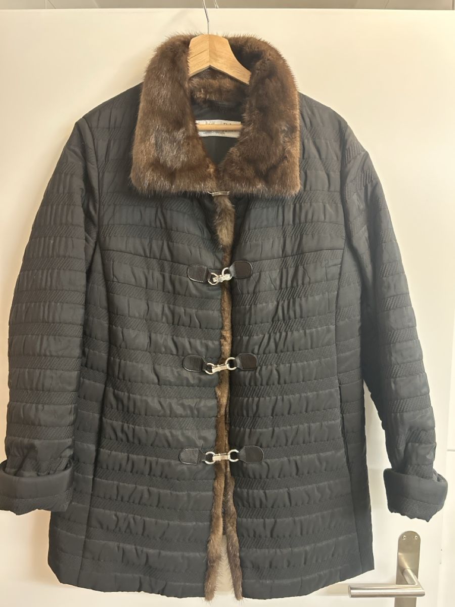 Nerz Cappotti: Designer Mantel Pelz Ruppert – Usato da Schwarzenbach SG venduto da spa_28pd