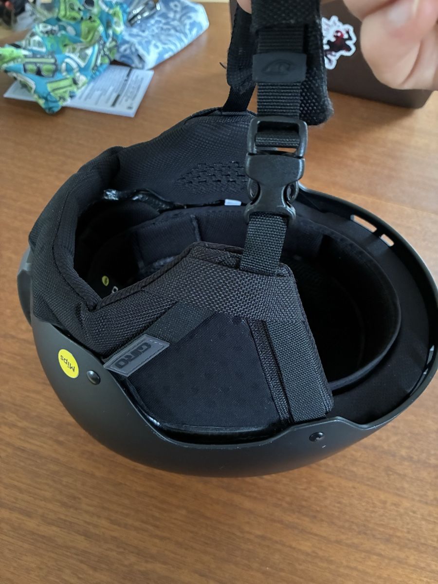 Giro Caschi: Giro Emerge Mips matte black helmet – Usato da Zürich venduto da pym_b9dv 2