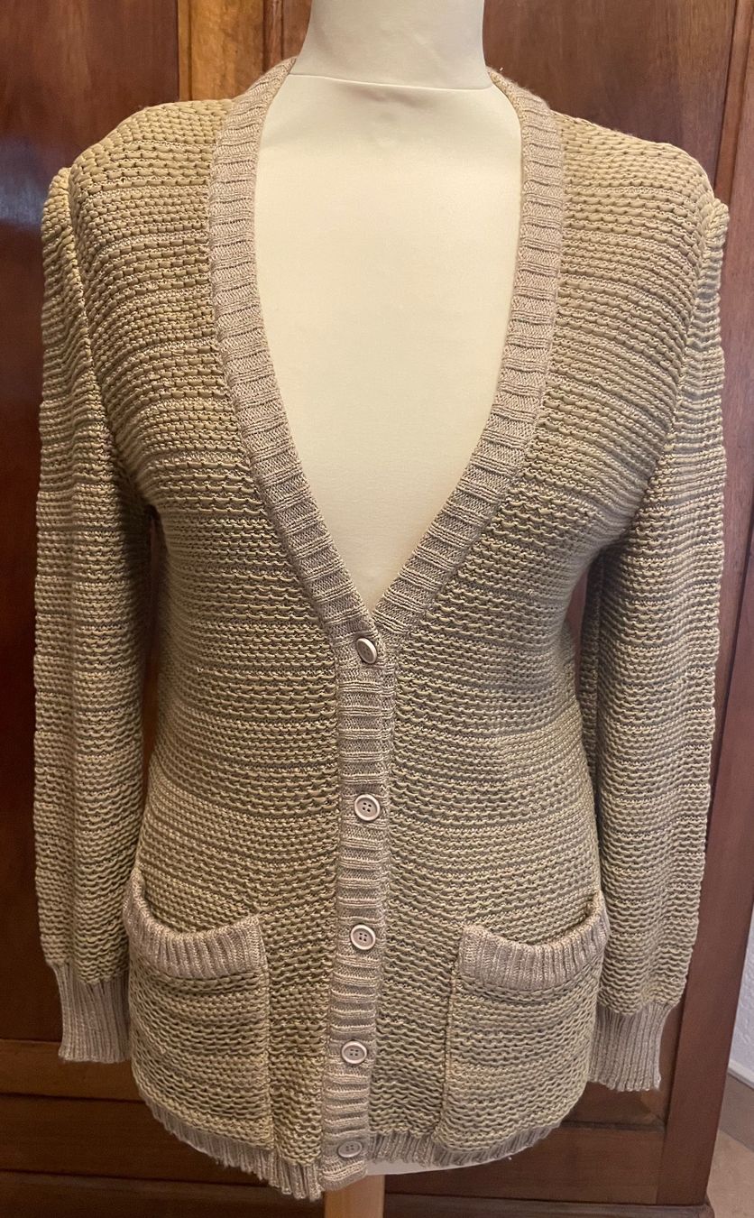 Gilet & Giacche senza maniche: Strickjacke VALENTINO – Nuovo (secondo la descrizione) da Lausanne venduto da Lou__ 8