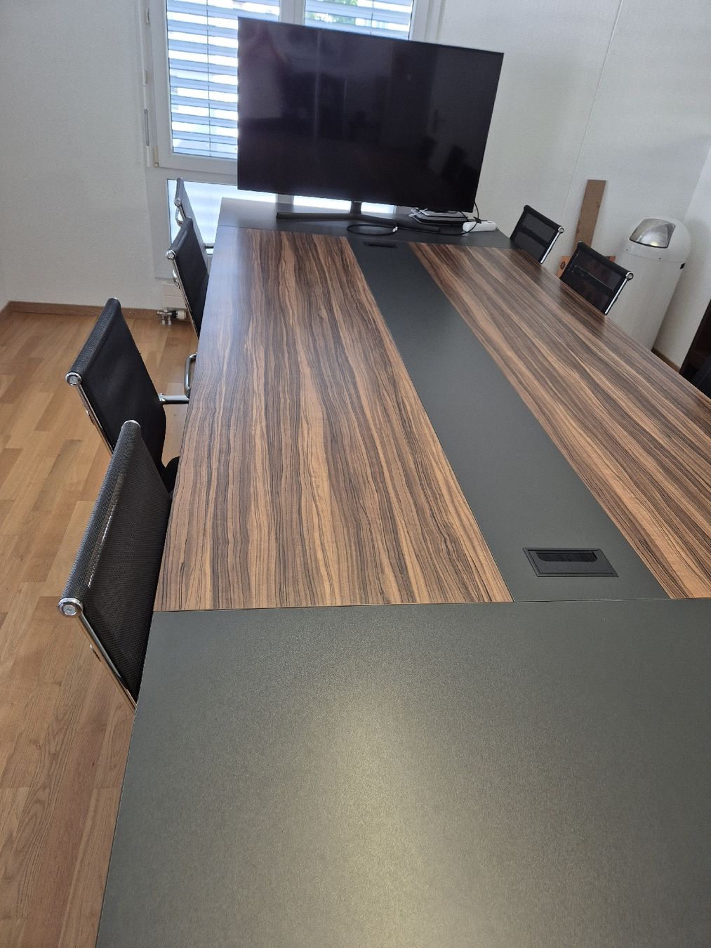 Tische: Sitzungszimmer Tisch/Stühlen – Gebraucht aus Beckenried von fon_fc2l 2