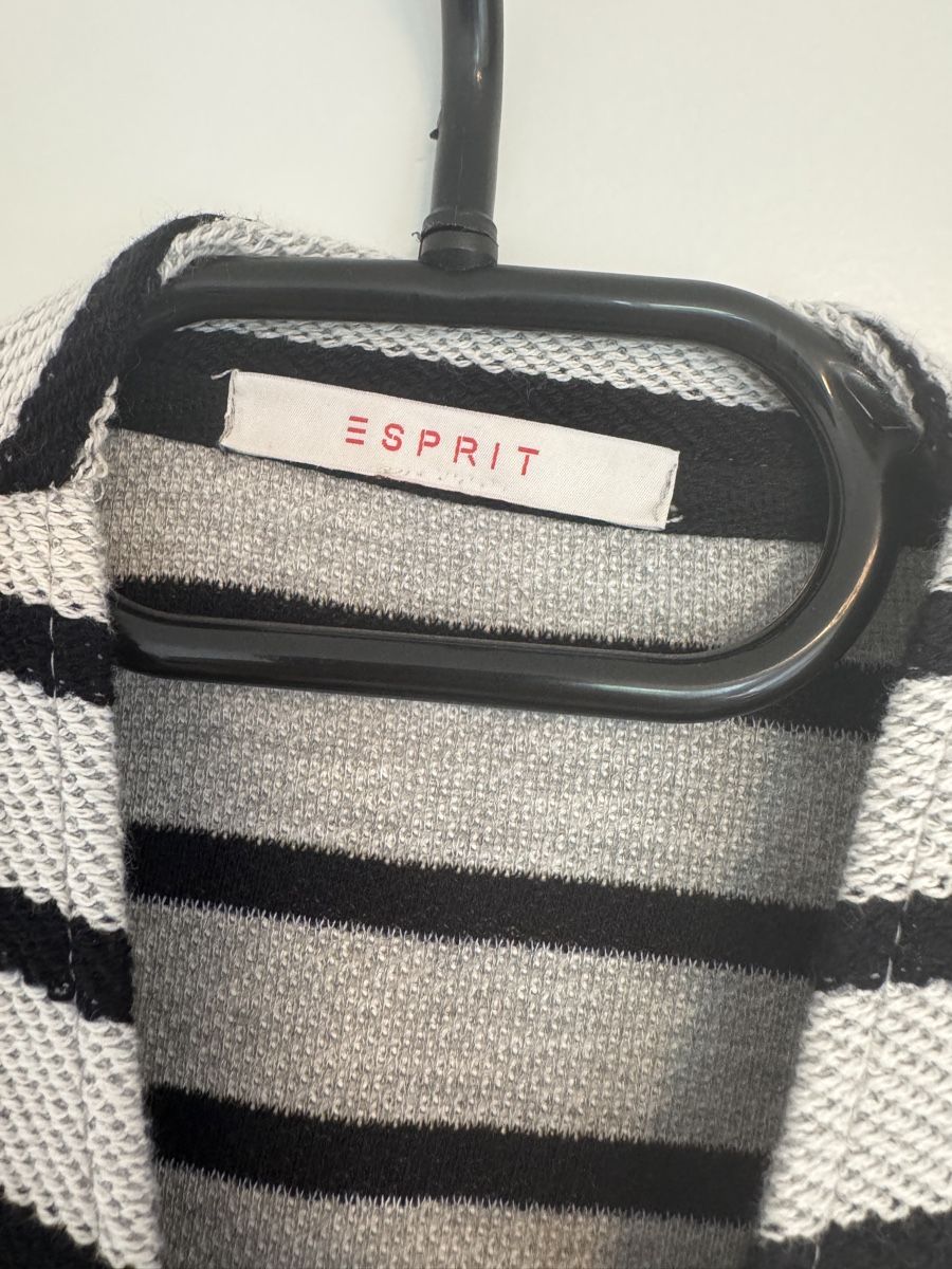 Esprit Jacken: Esprit Strickjacke – Gebraucht aus Ottenbach von Mani769 1