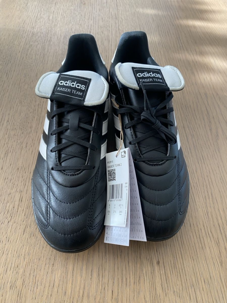 Adidas Scarpe da uomo: Adidas Kaiser Team 2  Grösse:43 1/3 – Nuovo (secondo la descrizione) da Boll venduto da botuf