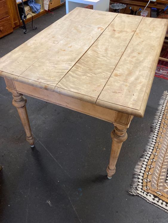 Alter Holztisch Kaufen auf Ricardo