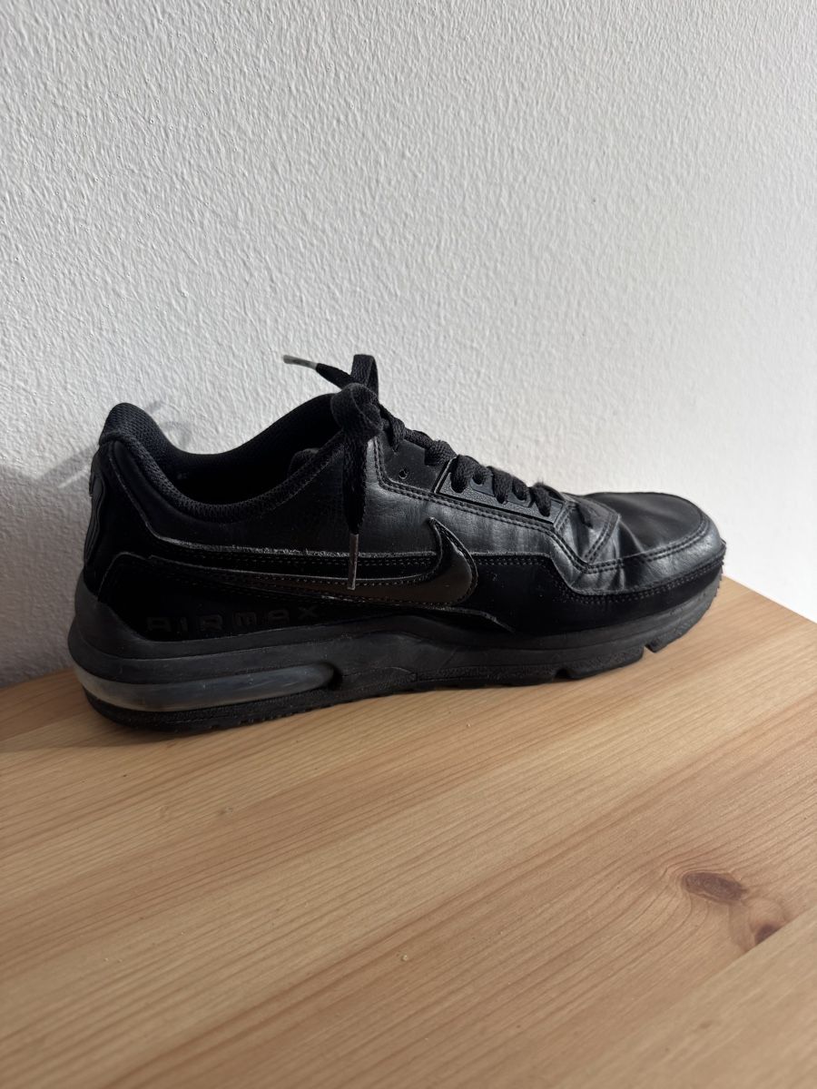 Nike Scarpe da uomo: Nike Air Max Black – Usato da Zürich venduto da habidani 2