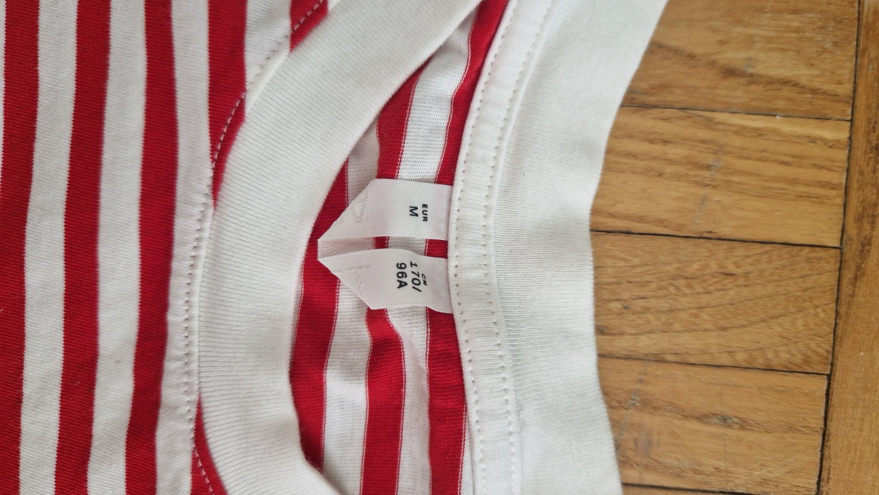 Arket T-shirt: Arket Tshirt – Usato da Zürich venduto da lilu010 1
